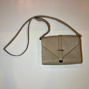 Forever 21 Beige Shoulder Purse - Faux Leather Handbag - Gently Used